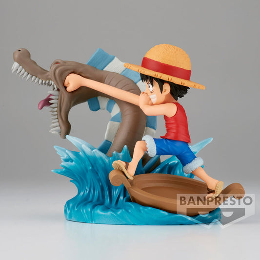 Figura de Monkey D. Luffy enfrentándose a un monstruo marino sobre una ola - 4