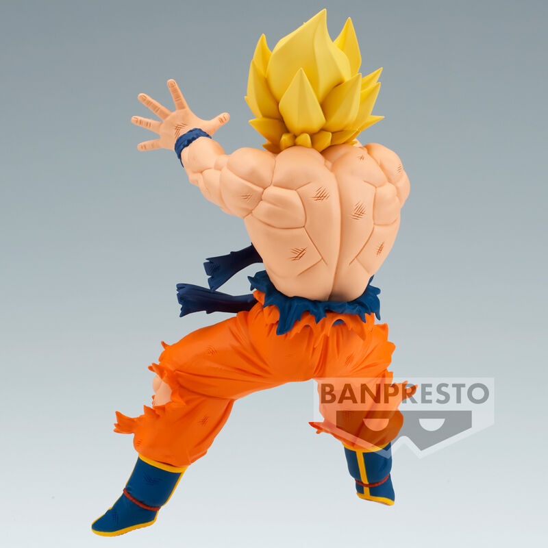 Figura de Son Goku Super Saiyan en pose de combate - 5