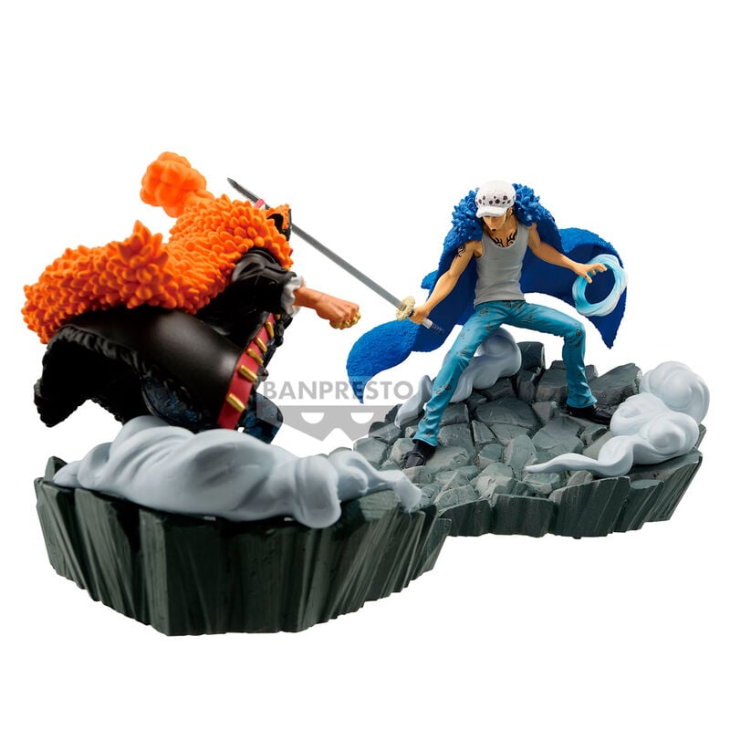 Figura de Trafalgar Law de One Piece con espada sobre base rocosa - 2