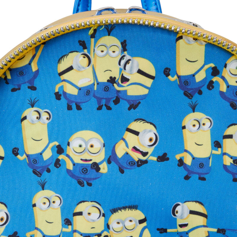 Mochila Loungefly de Bob Minions con osito de felpa - 5