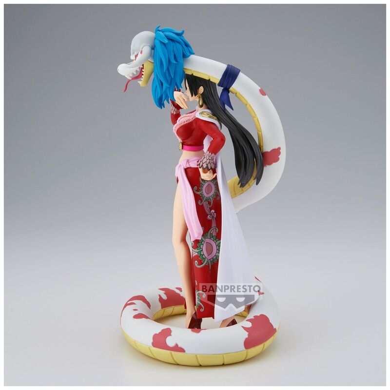 Figura de Boa Hancock de One Piece con capa rosa y serpiente - 5
