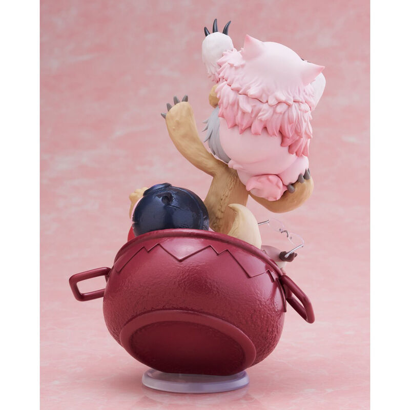 Figura de Nanachi de Made in Abyss con personaje rosa sobre la cabeza - 3