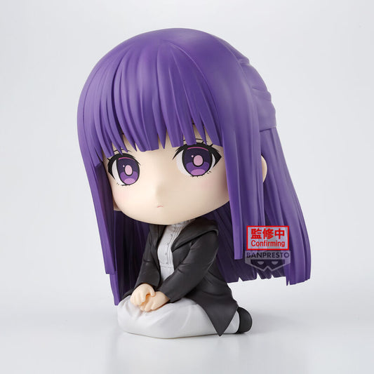 Figura Banpresto de Fern sentada con cabello morado - 2