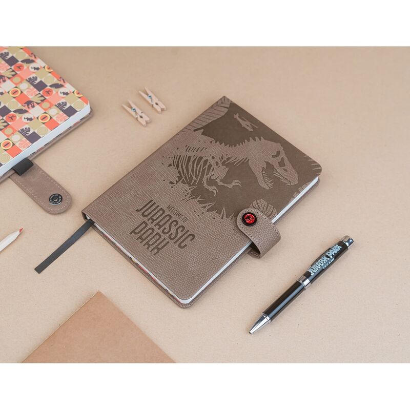 Cuaderno A5 Jurassic Park marrón con dinosaurio y bolígrafo-linterna - 5