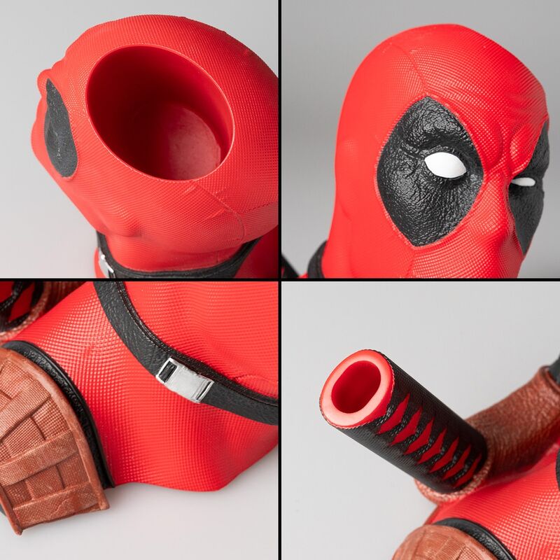 Portalápices Deadpool Marvel rojo y negro con tres compartimentos - 4
