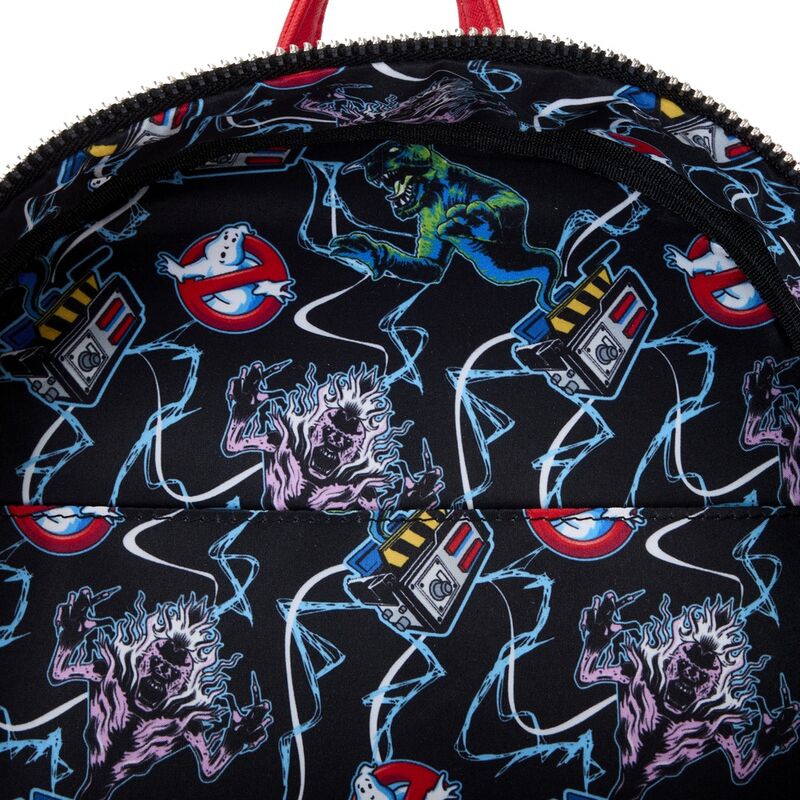 Mochila Loungefly de Cazafantasmas con Stay Puft y Ecto-1 - 6