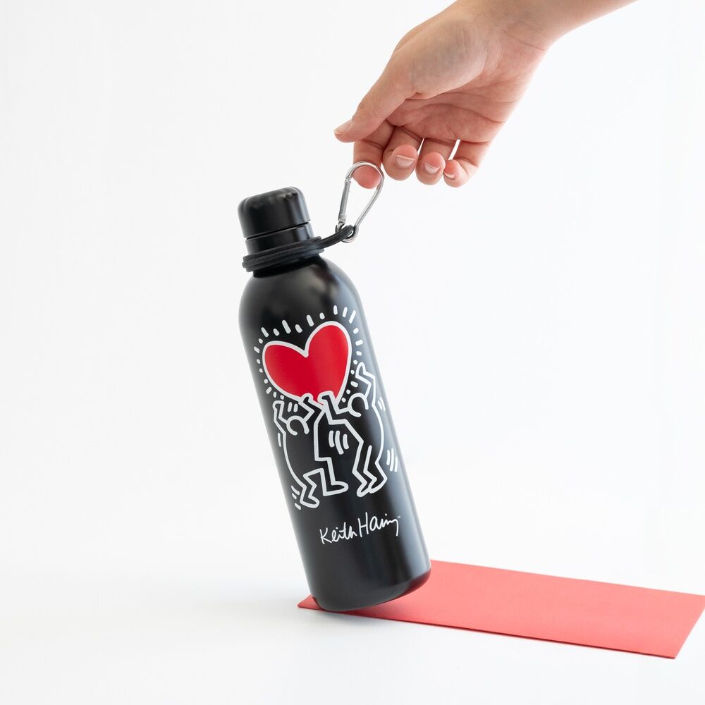 Botella negra Keith Haring de acero inoxidable con corazón rojo - 7