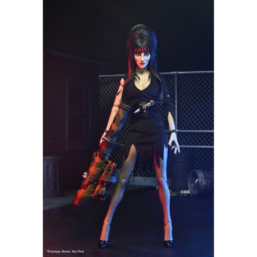 Figura articulada Elvira Commando de NECA con accesorios - 5