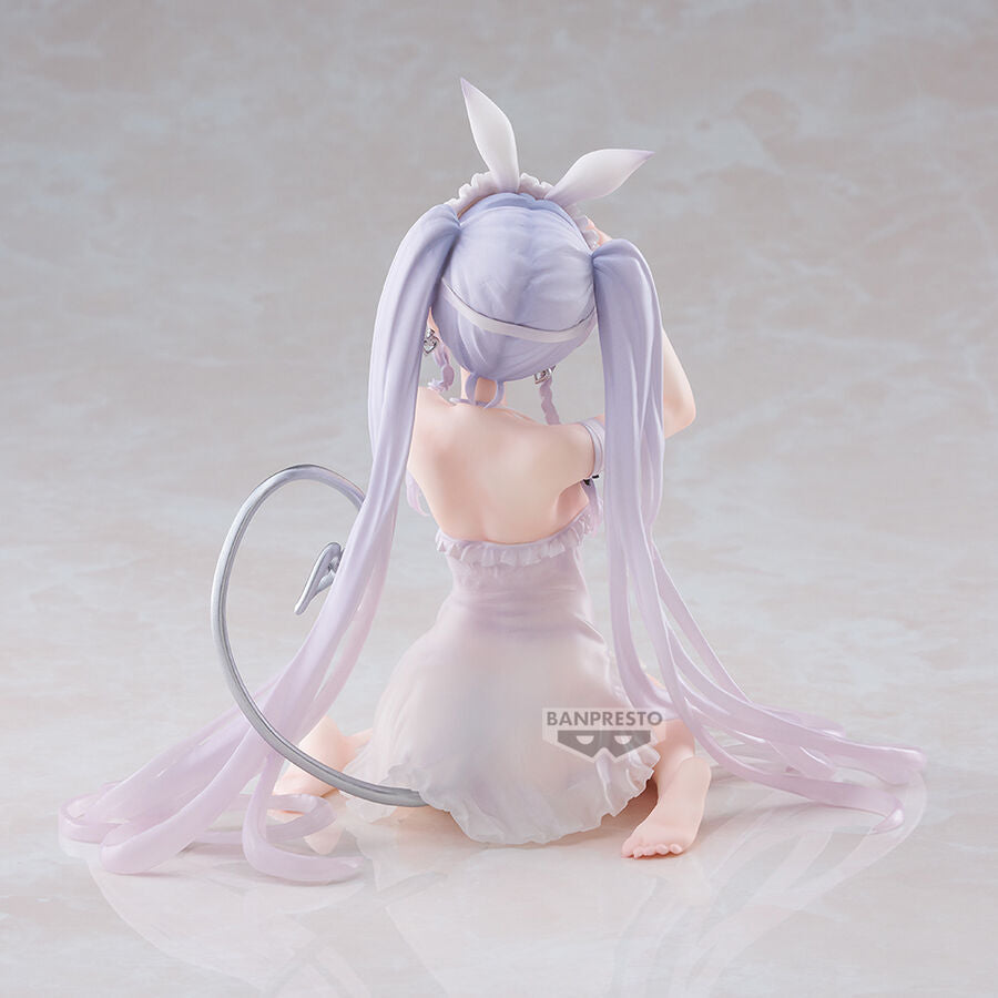 Figura Banpresto Rurudo Sleepy Bunny sentada con orejas de conejo y cabello lavanda - 5