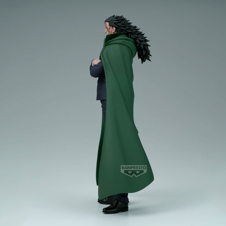 Figura de Monkey D. Dragon de One Piece con capa verde y brazos cruzados - 5