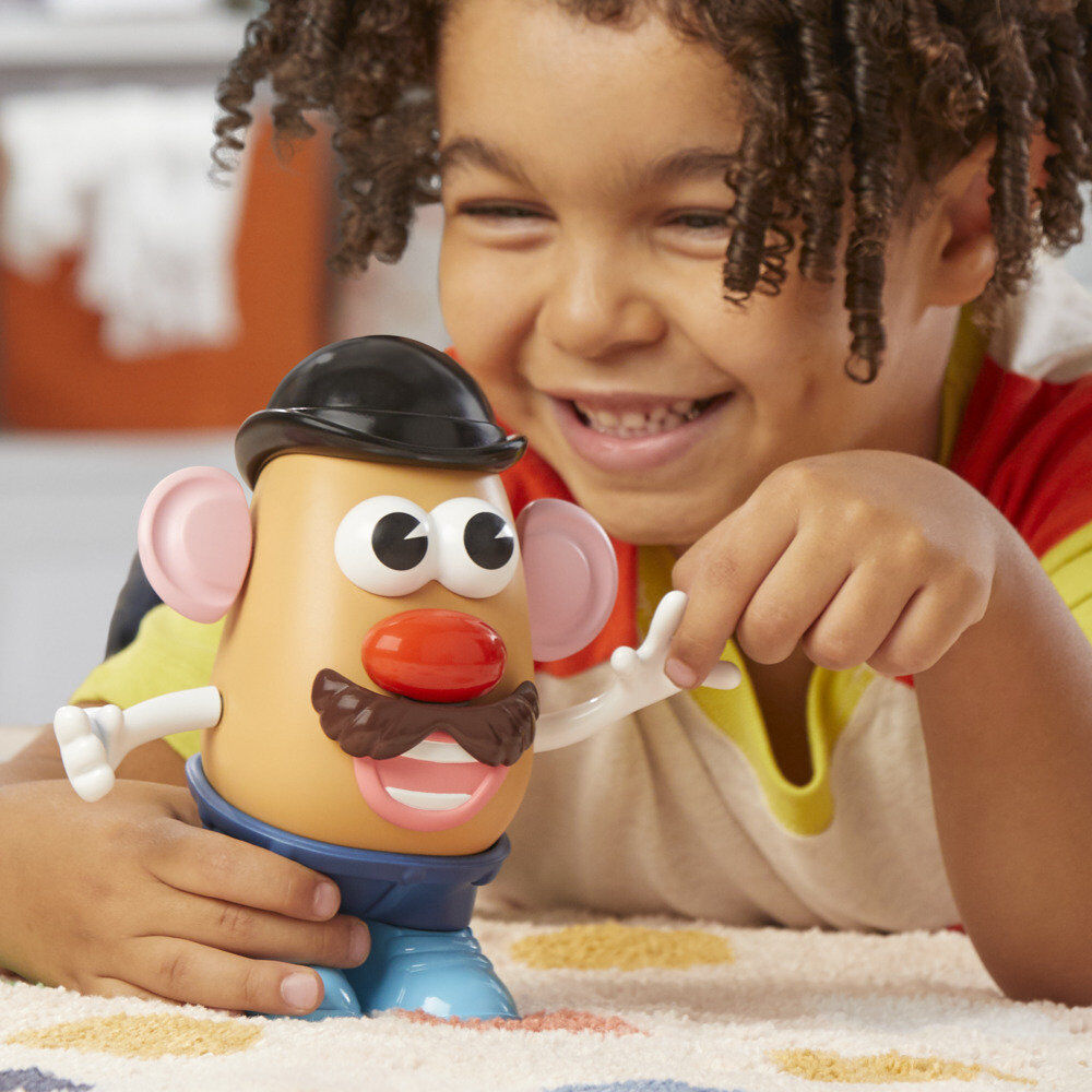 Mr. Potato Hasbro con sombrero, bigote y piezas intercambiables - 5