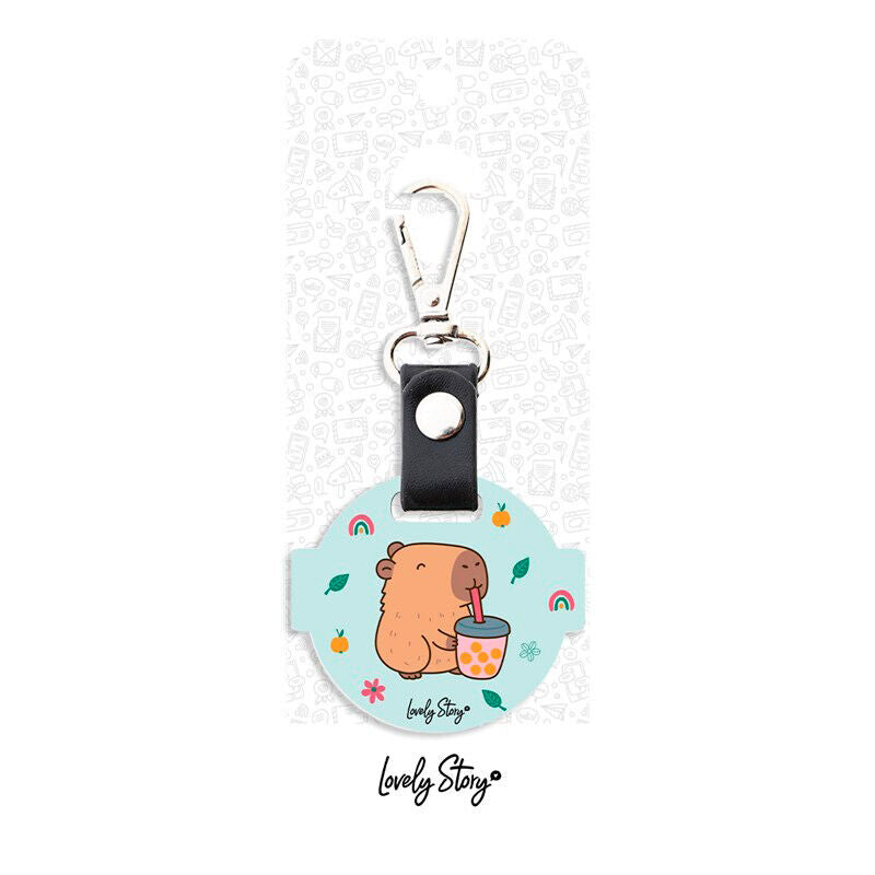 Llavero Lovely Story con capibara tomando bubble tea
