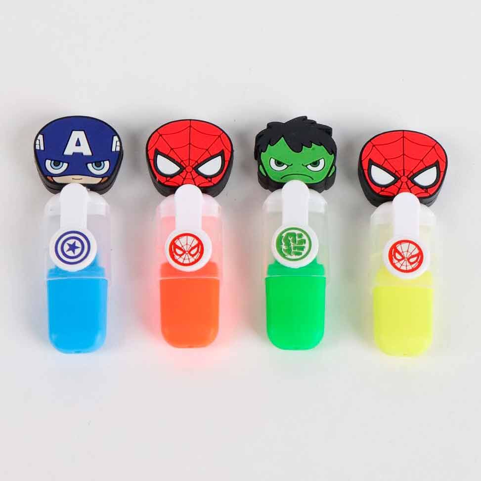 Set de 4 subrayadores Marvel Avengers con diseños de superhéroes - 4