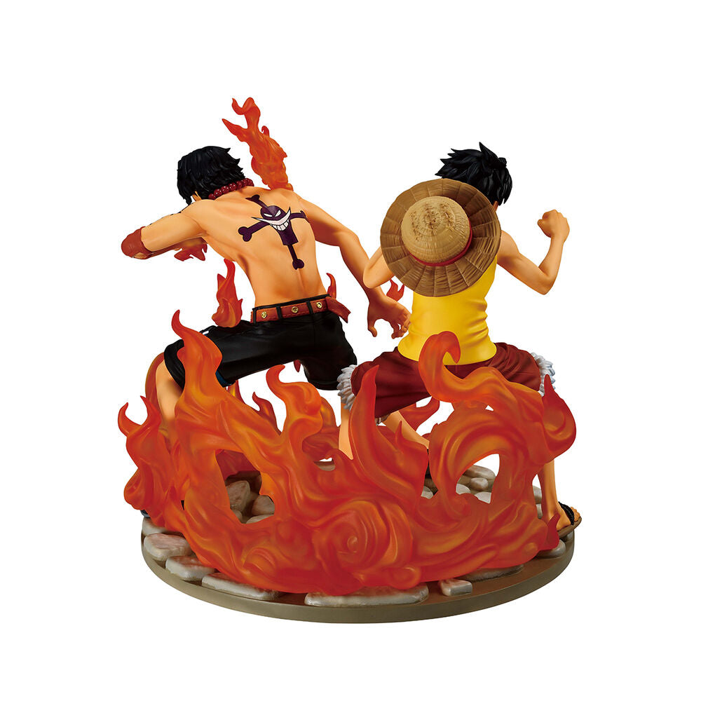 Figura Ichibansho de Ace y Luffy de One Piece rodeados de llamas - 4