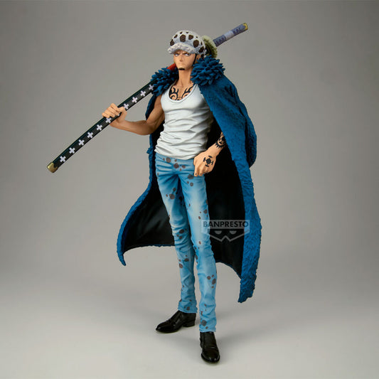 Figura de Trafalgar Law de One Piece con abrigo azul y nodachi - 2