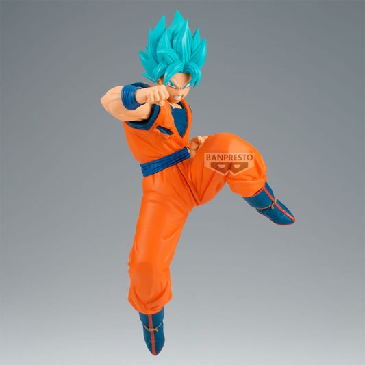 Figura de Son Goku Super Saiyan Blue de BANPRESTO en pose de combate - 2