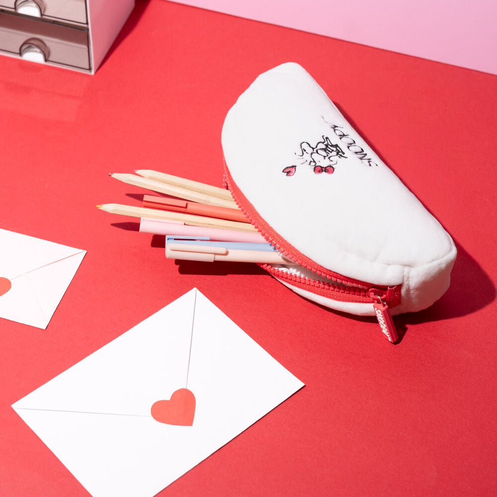 Portatodo blanco de Snoopy Peanuts con corazones rojos y cremallera roja - 7