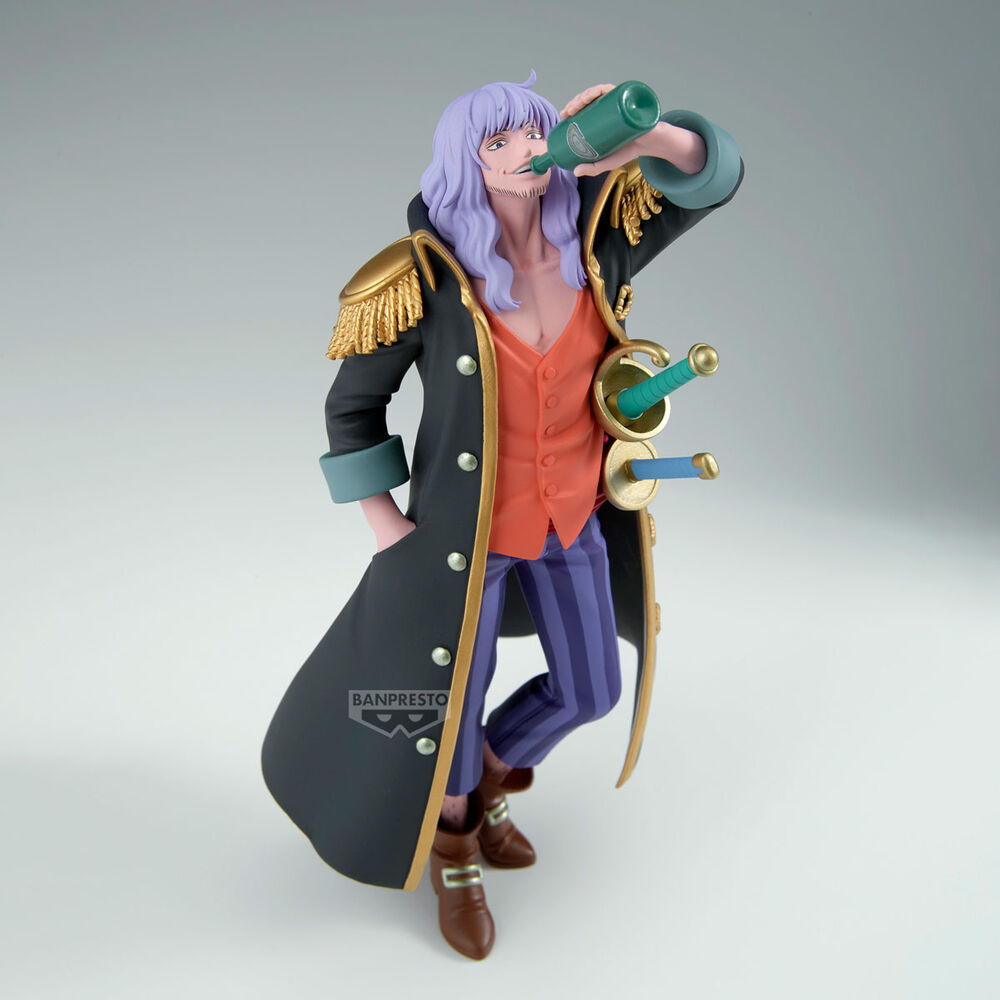 Figura de Captain John de One Piece con abrigo, dos espadas y botella - 3