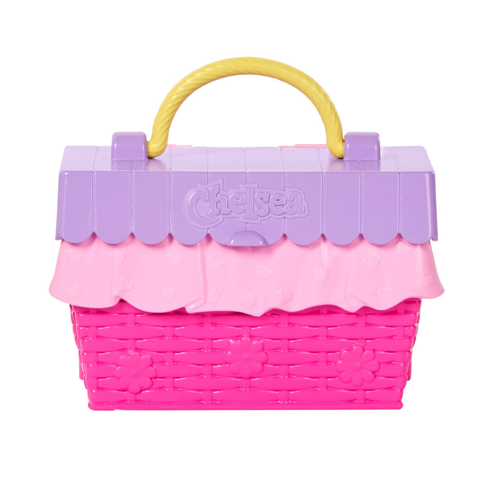 Muñeca Chelsea Barbie con cesta de pícnic transformable y accesorios de fiesta de té - 5