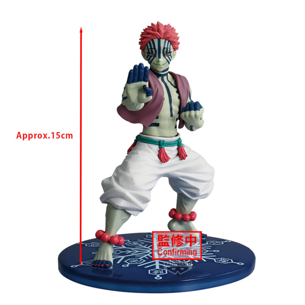 Figura de Akaza Vibration Star de Demon Slayer de 15 cm sobre base decorada