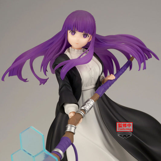 Figura de Fern de Frieren con bastón y efecto azul translúcido - 3