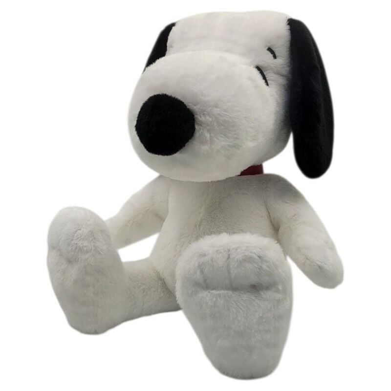 Peluche de Snoopy sentado con orejas negras y collar rojo