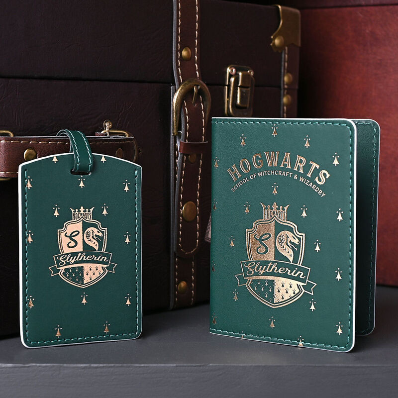 Set Slytherin de portapasaportes y etiqueta de equipaje verde - 4