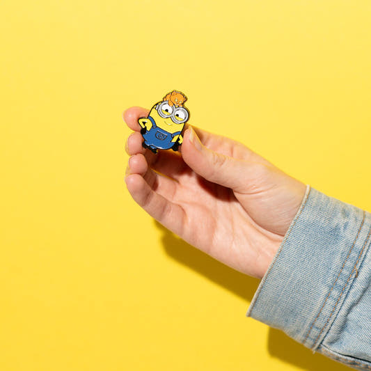 Set de cuatro pins esmaltados de Minions con broche trasero - 4
