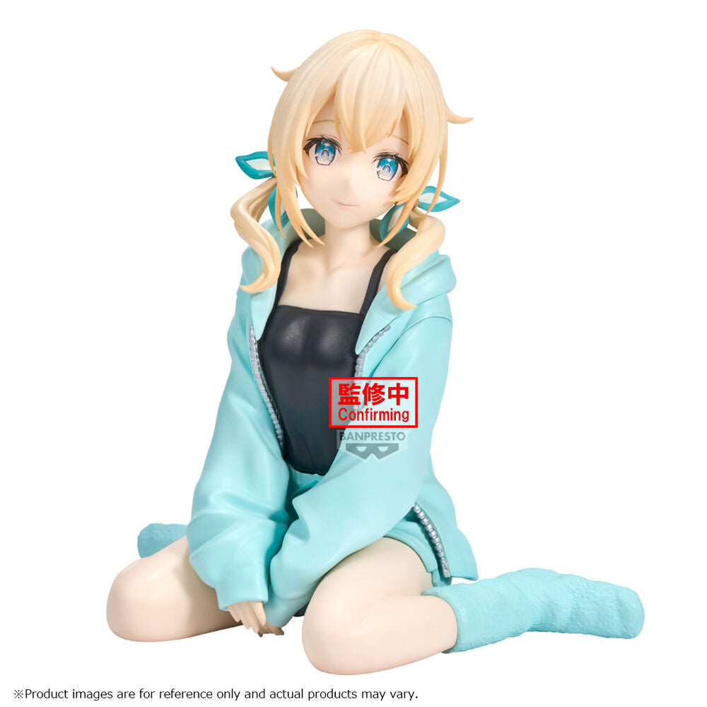 Figura Kazama Iroha Relax Time de Hololive sentada, con chaqueta turquesa