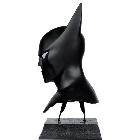 Busto negro de Batman Beyond de McFarlane Toys en su caja - 3