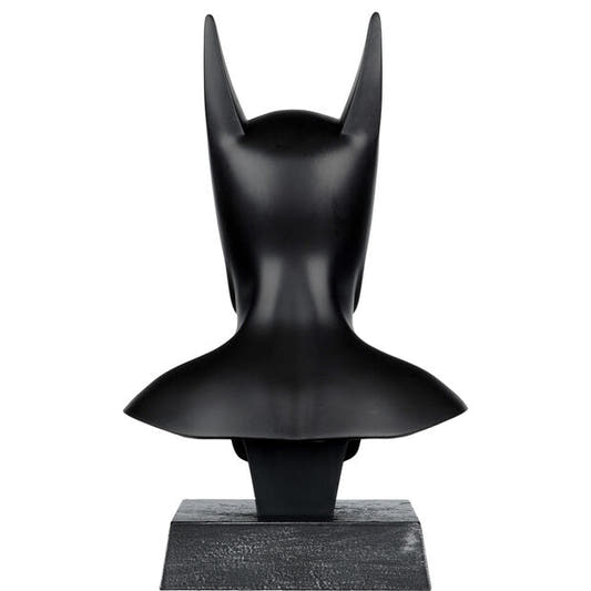 Busto negro de Batman Beyond de McFarlane Toys en su caja - 4