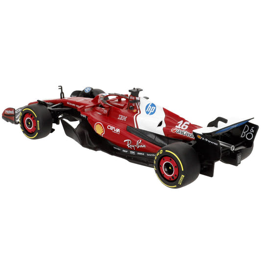 Coche Ferrari SF-25 rojo a radio control con mando RASTAR - 2