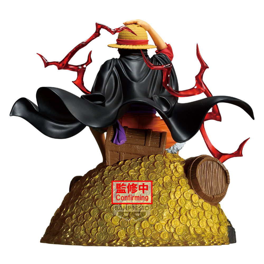 Figura de Monkey D. Luffy de One Piece sobre un cofre del tesoro - 4