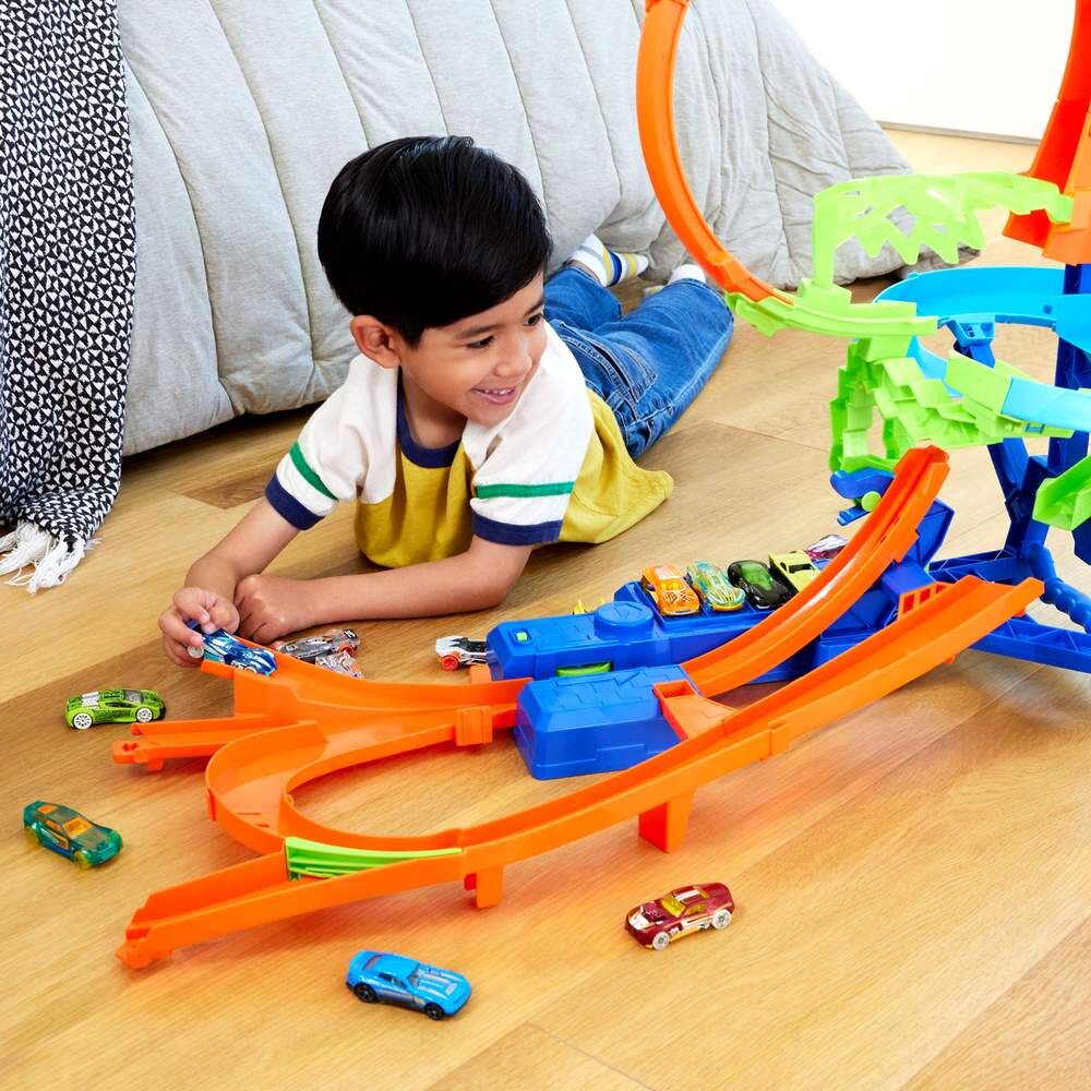 Pista Hot Wheels Choque Aéreo con looping y coche incluido - 5