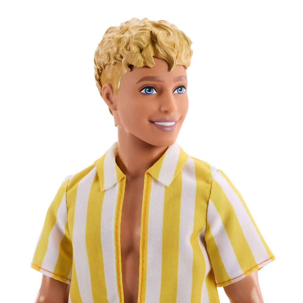 Muñeco Ken Barbie con camisa a rayas amarillas y blancas y pantalón corto naranja - 5