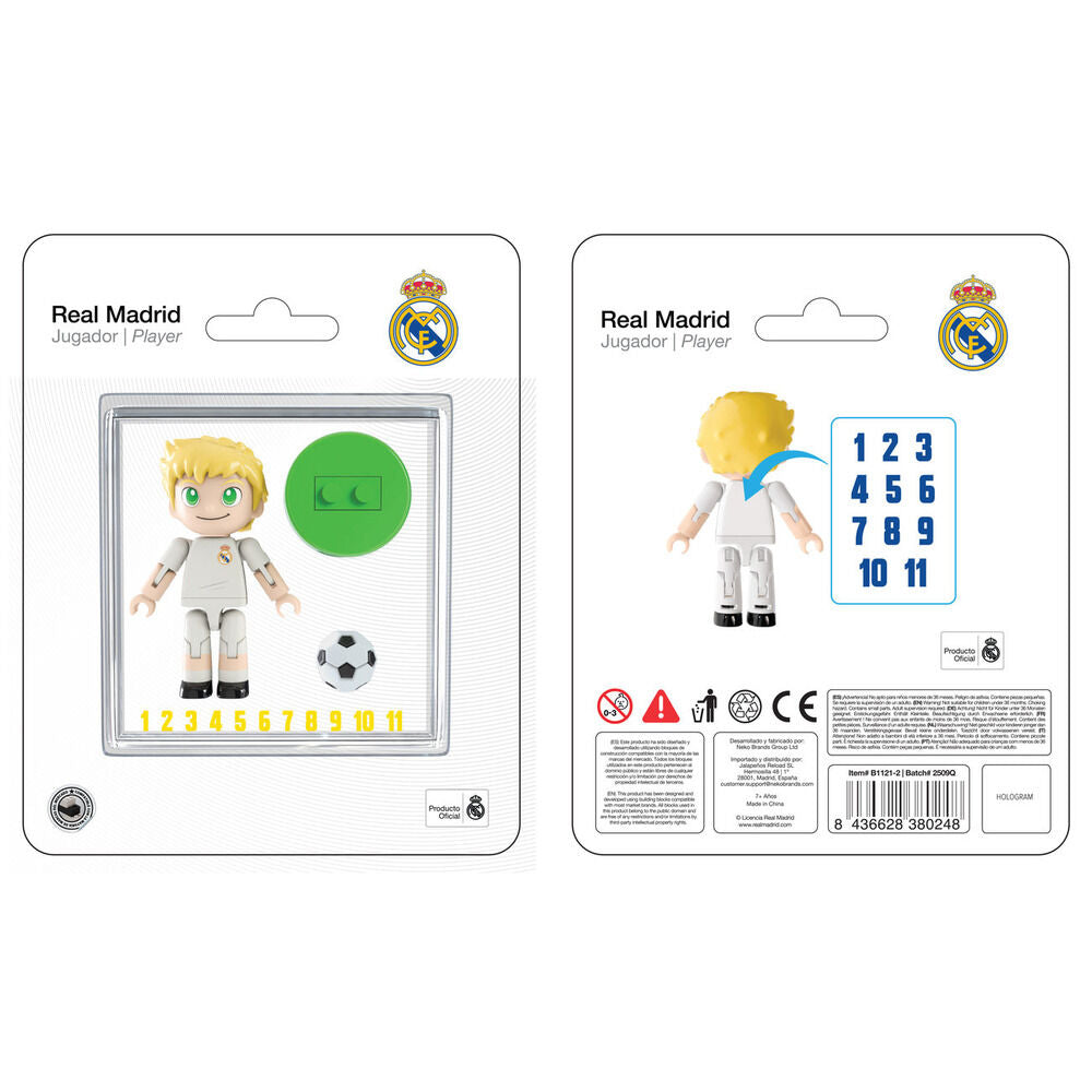 Figura NEKO de jugador del Real Madrid con pelota y pegatinas numéricas