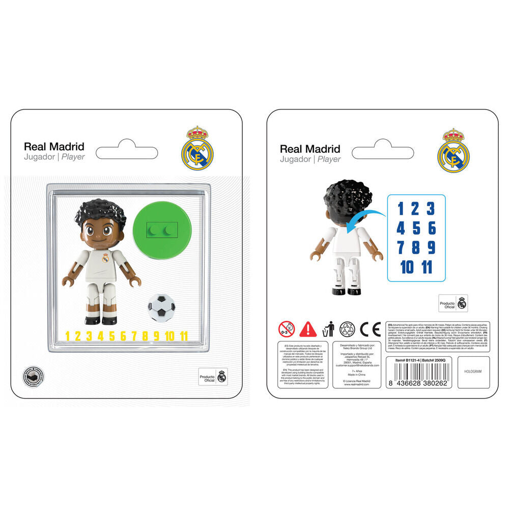 Figura NEKO de jugador del Real Madrid con balón y pegatinas numeradas