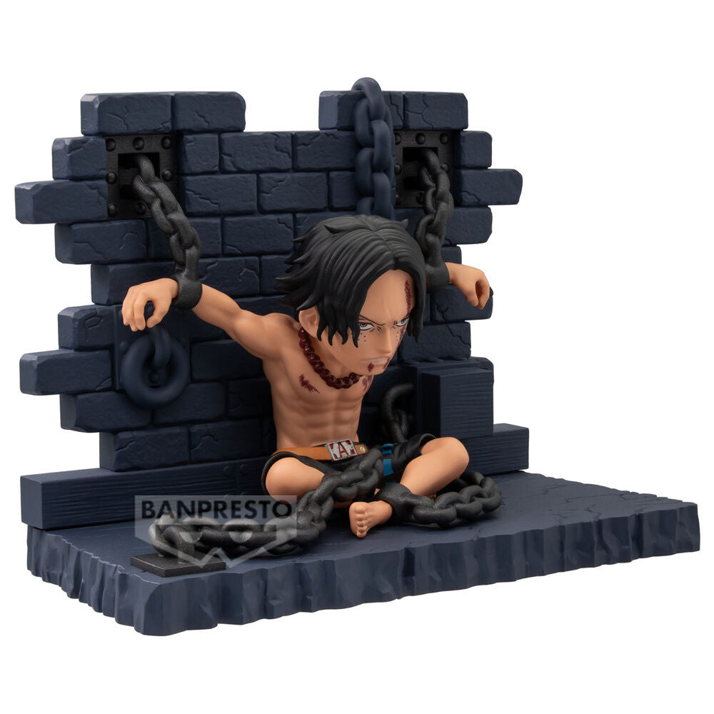 Figura de Portgas D. Ace encadenado frente a un muro de Impel Down - 3