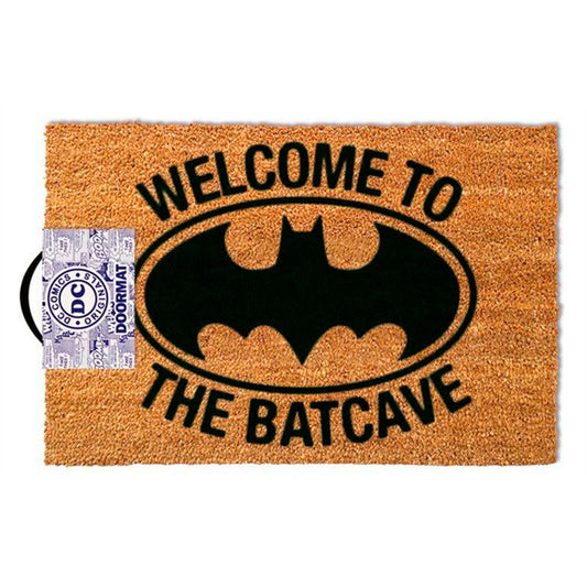 Felpudo Batman DC Comics con emblema negro y mensaje Welcome to the Batcave