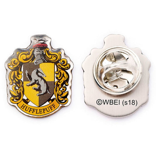 Pin Hufflepuff de Harry Potter con escudo amarillo y negro