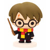 Figura mini de Harry Potter con gafas, varita y bufanda sobre una base