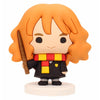 Figura mini de Hermione de Harry Potter con varita y bufanda roja y amarilla