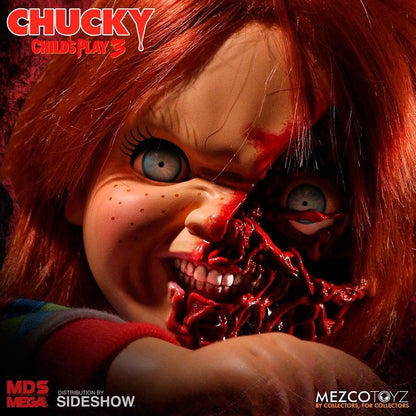 Figura articulada de Chucky con peto vaquero y rostro deteriorado - 4