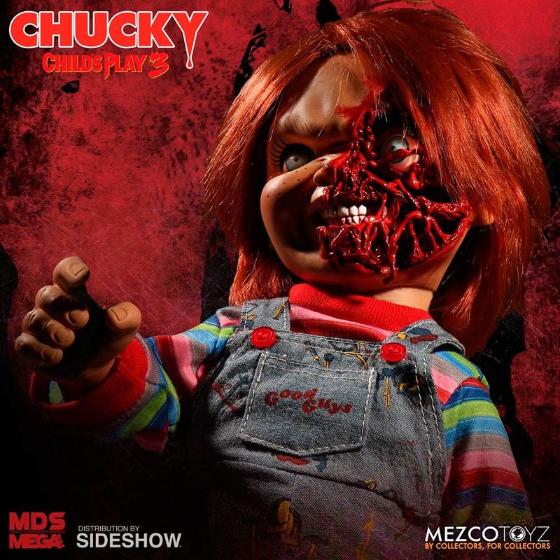 Figura articulada de Chucky con peto vaquero y rostro deteriorado - 7