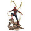 Figura diorama de Iron Spider Marvel con brazos mecánicos dorados