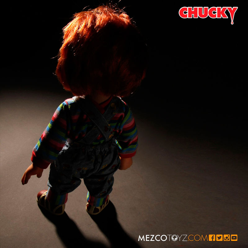 Muñeco Chucky de 38 cm con peto vaquero y cuchillo - 5