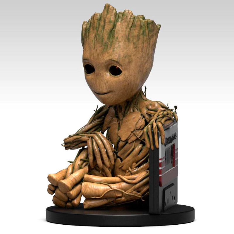 Figura hucha de Baby Groot con cassette de Guardianes de la Galaxia 2 - 3
