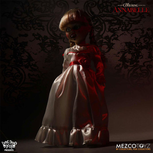 Figura Annabelle Living Dead Dolls de 25 cm con vestido blanco y detalles rojos - 2