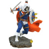 Figura de Taskmaster Marvel con espada, escudo y capa roja sobre base rocosa