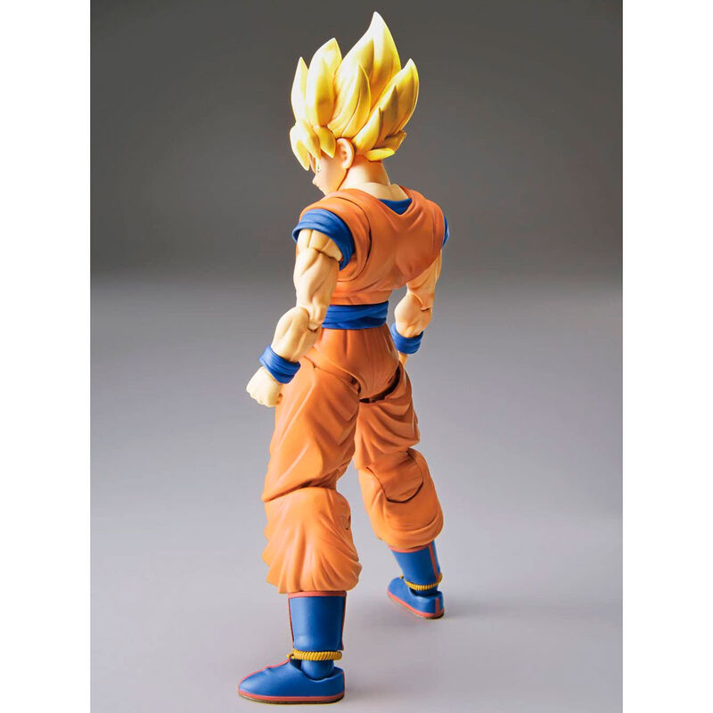 Figura articulada de Goku Super Saiyan con uniforme naranja y azul - 2